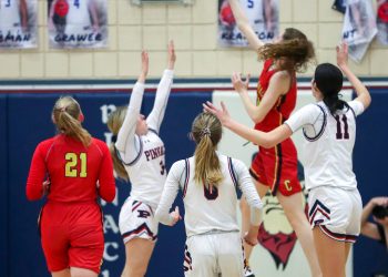 Jess Finney Drives to Basket