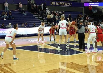 After “Defensive Battle,” UW’s 4th Quarter Upset Bid Falls Short, 42-51