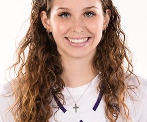 UW WBB Huskies Freshman Jess Finney Enters Transfer Portal