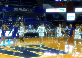 Offensive Struggles Undermine UW Upset Bid, #9 UCLA Wins, 51-47