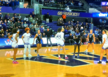 UW WBB Huskies Advance to WNIT Great Eight with Late Surge Over K State, 55-48